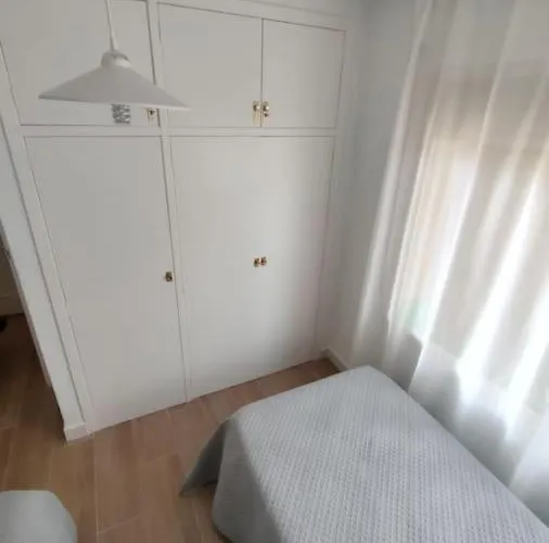 Apartamento Amplio Con Piscina Al Lado De La Playa *