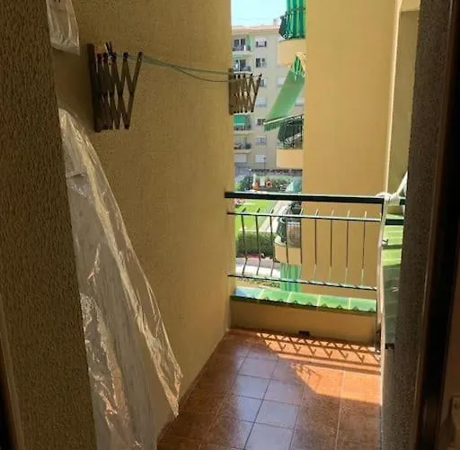 Amplio Con Piscina Al Lado De La Playa Apartamento