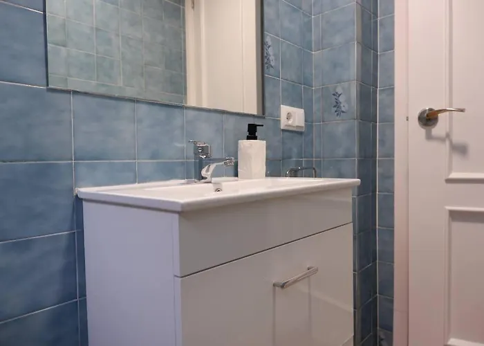 Apartamento Amplio Con Piscina Al Lado De La Playa