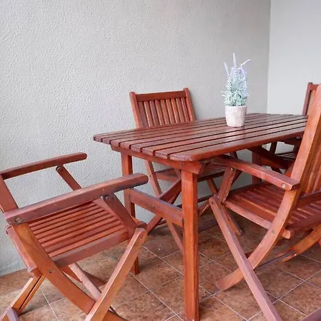 Amplio Con Piscina Al Lado De La Playa